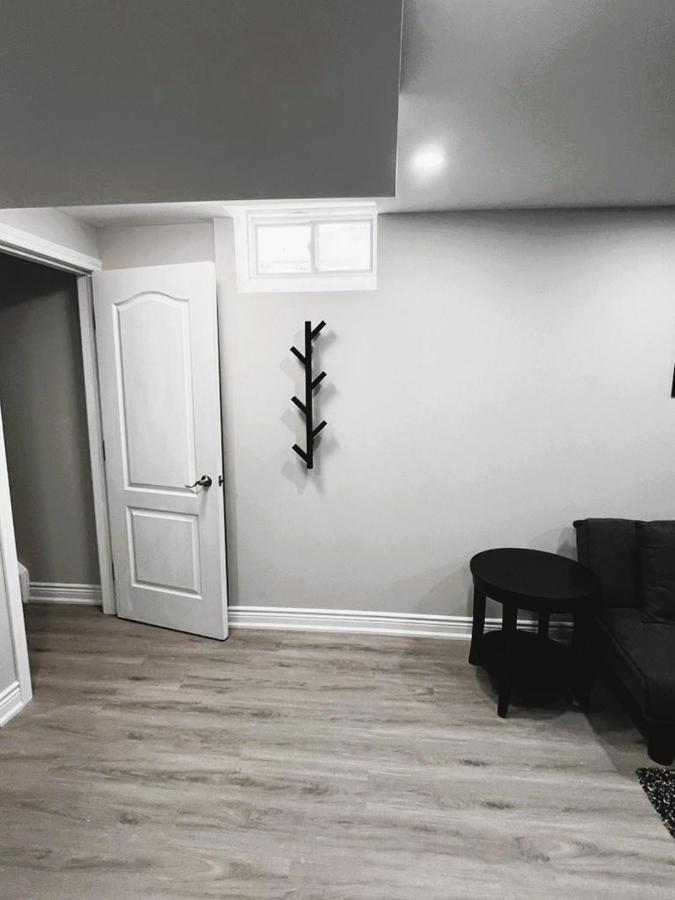 Apartment Beautiful Basement Niagara Falls